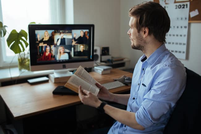 6 Reasons Writers Should Join Online Book Clubs 