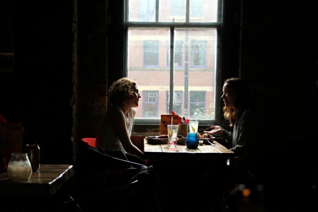Reporters, Know These 3 Source Types? Tips for Interviewing With Ease