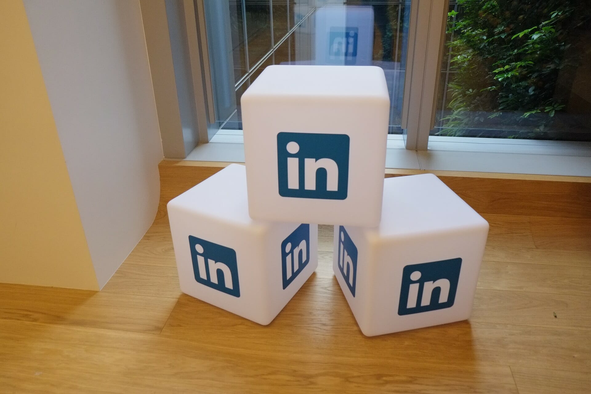 Flying Under The Radar: How to Use LinkedIn to Find Writing Jobs