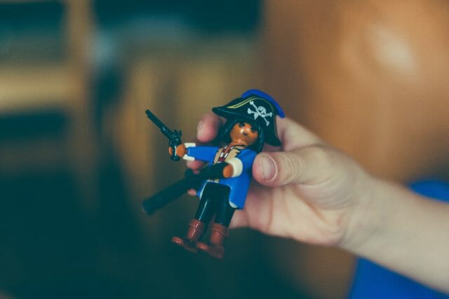 How to Write Dialogue: 8 Tips for Letting Your Characters Speak