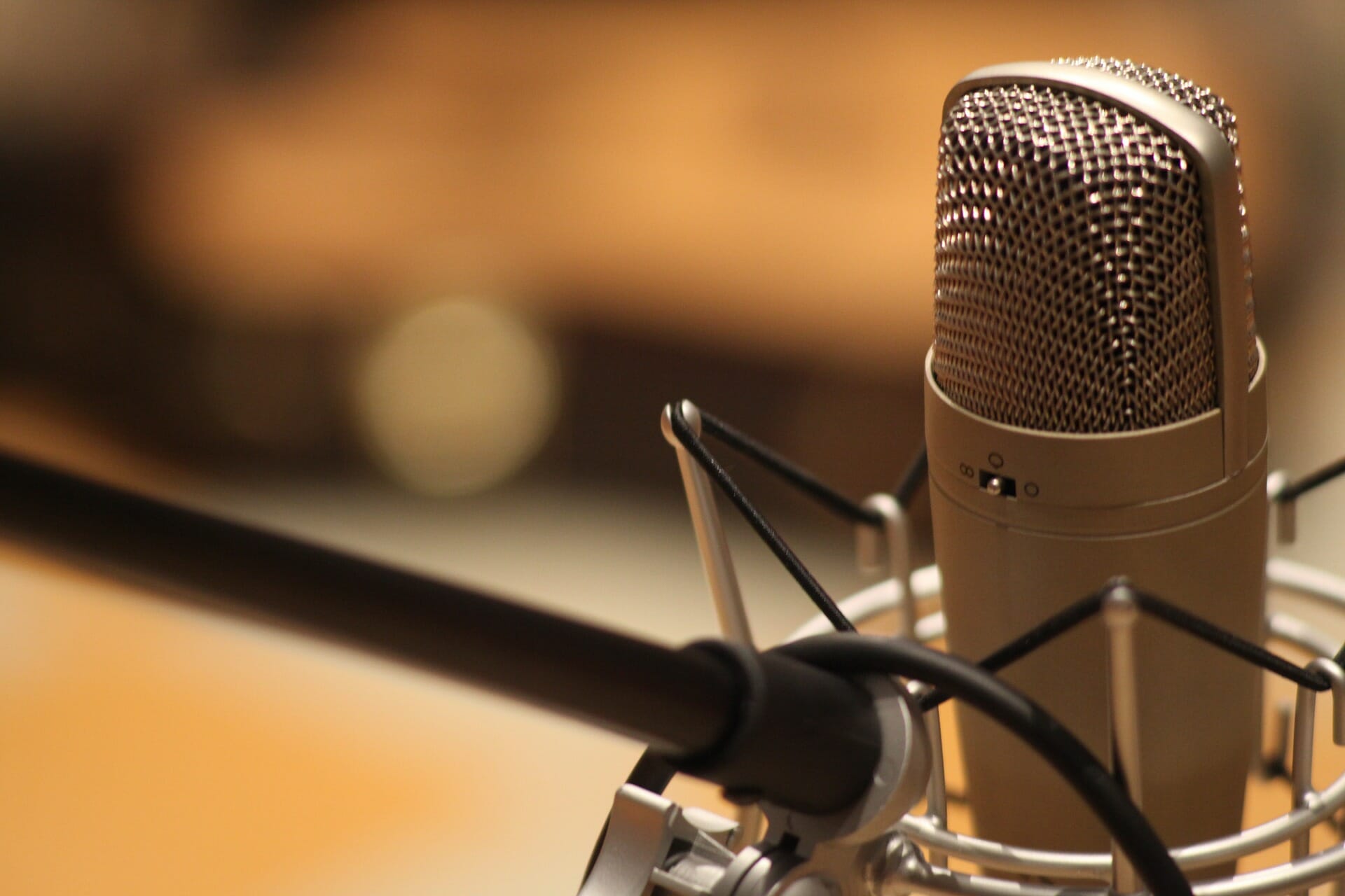 7 Tips for Conducting Efficient Interviews — and Impressing Your Sources