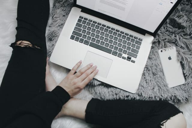 How to Use Track Changes to Collaborate on Edits With Ease