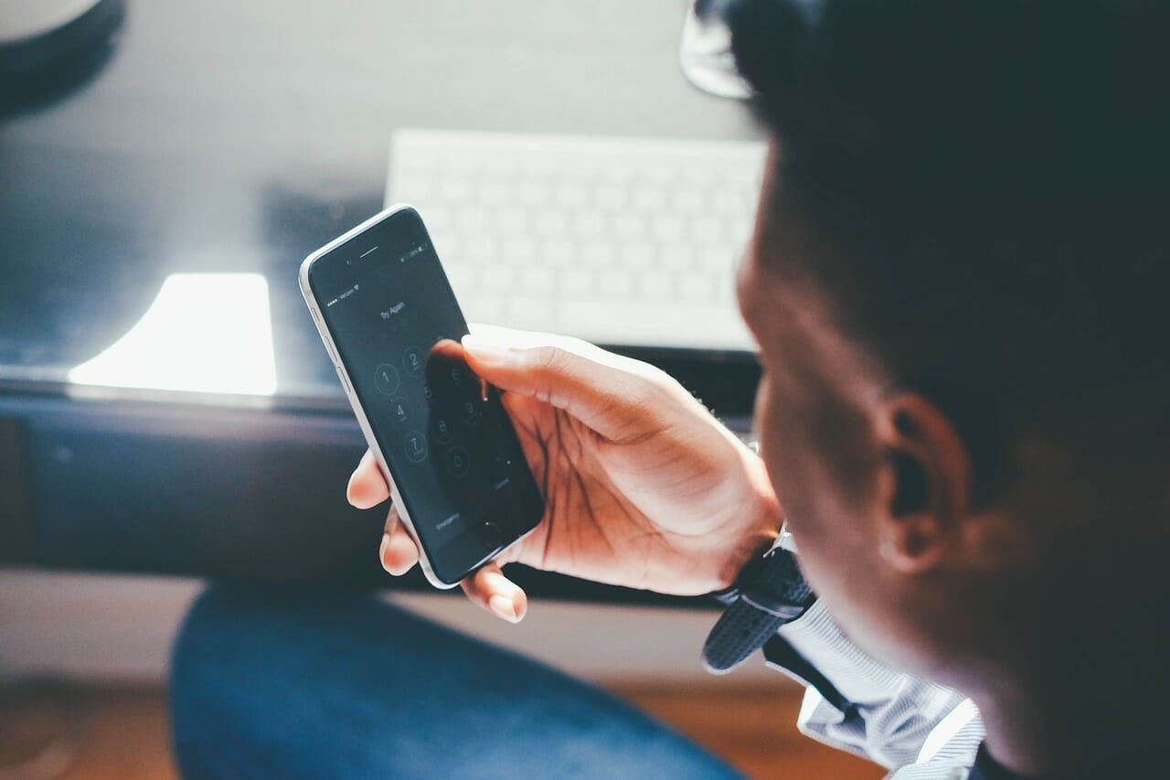 Stop Scribbling! 9 Tools to Help You Record and Transcribe Interviews