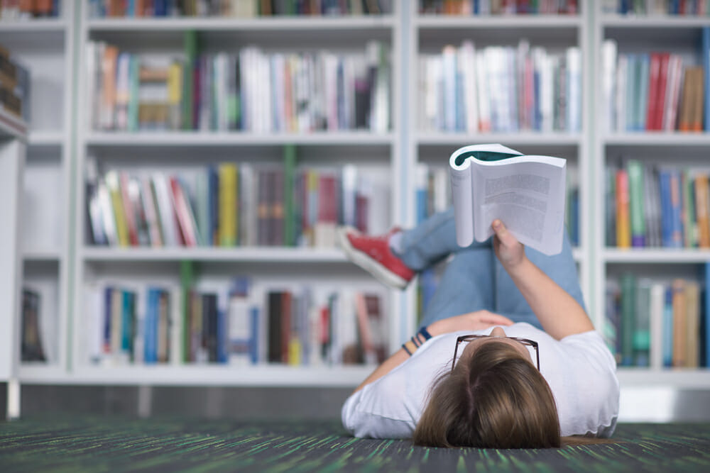 4 Major Differences Between Young Adult and Middle Grade Fiction