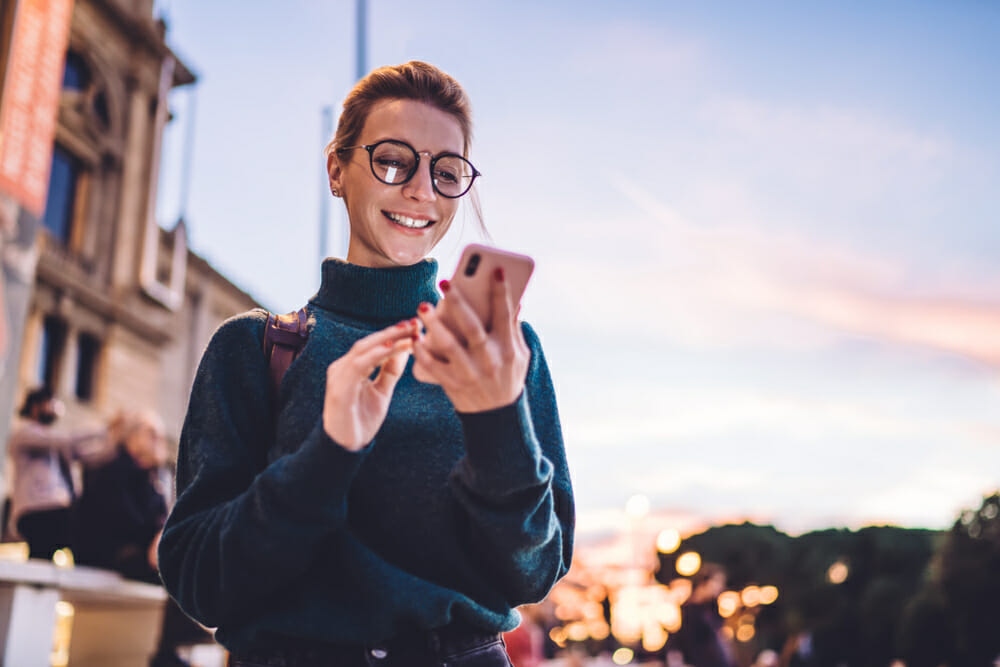 Can You Earn Money Through Substack? These 8 Writers Prove You Can