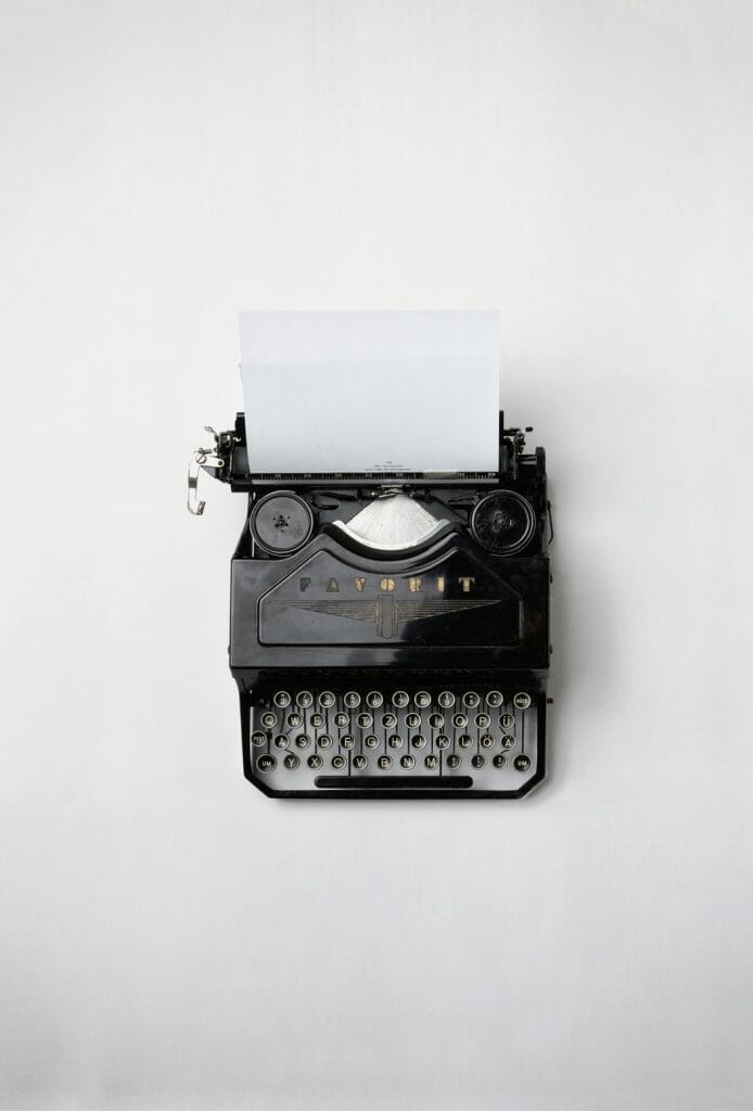 Here's What a Literary Agent Looks for in a Query Letter