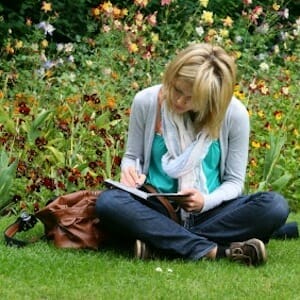 Tell personal stories through blogging